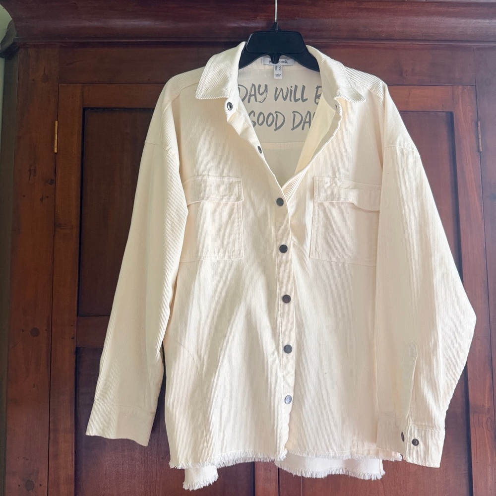 Peace Love World Sz L Corduroy Ivory Shirt/Shacket Snap Closure frayed hem NWOT
